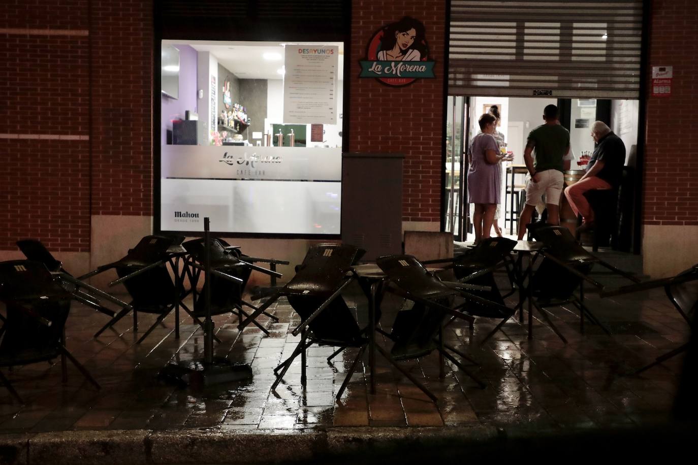 Fotos: La lluvia vuelve a aparecer en Valladolid en pleno récord de temperaturas máximas