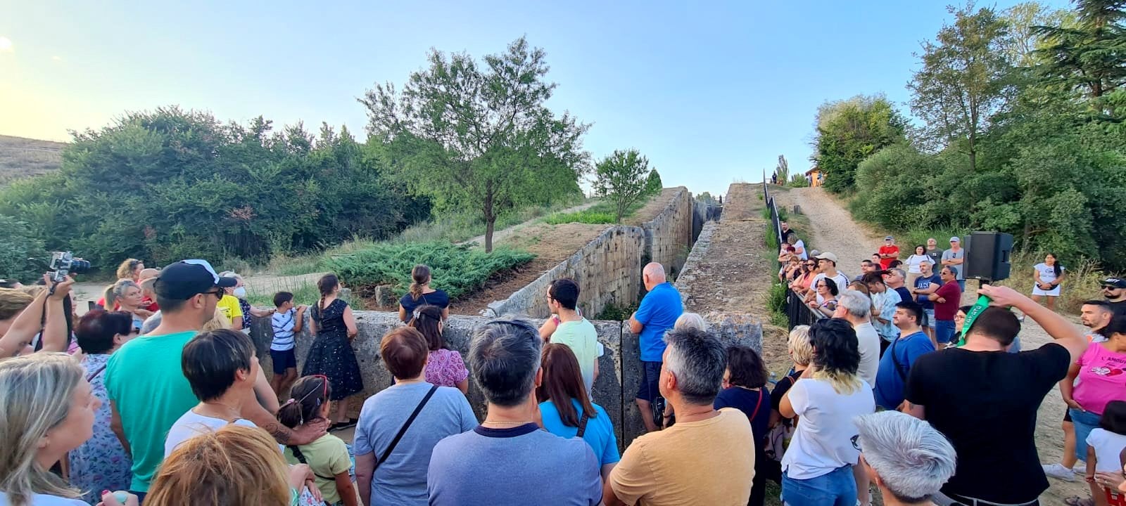 El Canal de Castilla fue el margo elegido para la ruta teatralizada en Villamuriel de Cerrato