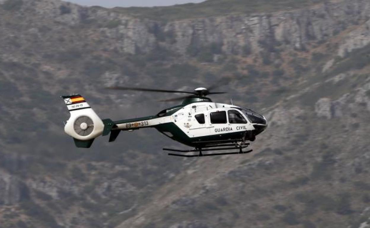 Helicóptero de la Guardia Civil en una imagen de archivo. 