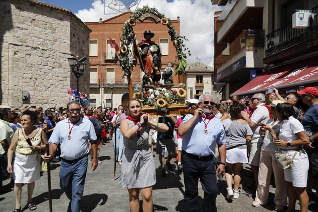 Fotos: Los vecinos de Peñafiel honran a San Roque