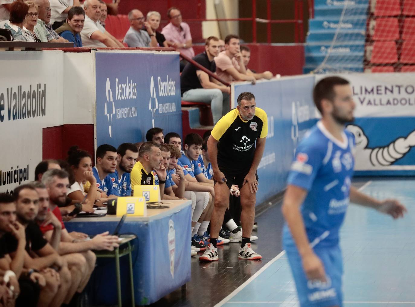Fotos: El partido amistoso entre el Recoletas y El Haly