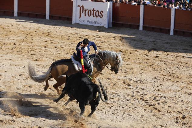 Fotos: La corrida de rejoneo de Peñafiel en imágenes