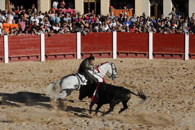Fotos: La corrida de rejoneo de Peñafiel en imágenes