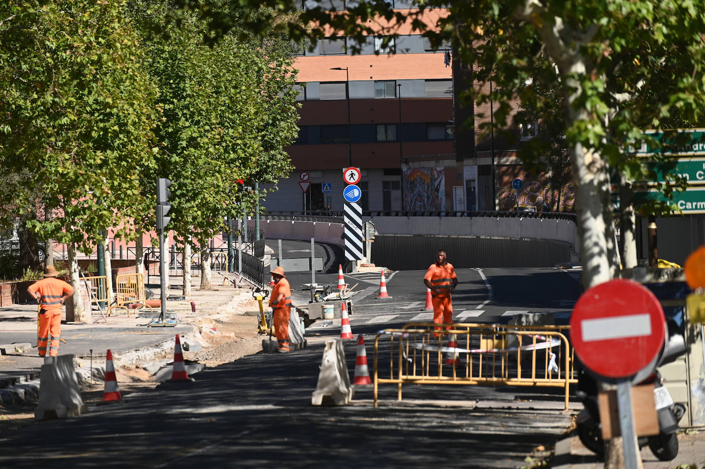 Fotos: Obras en la calle Nochevieja de Valladolid