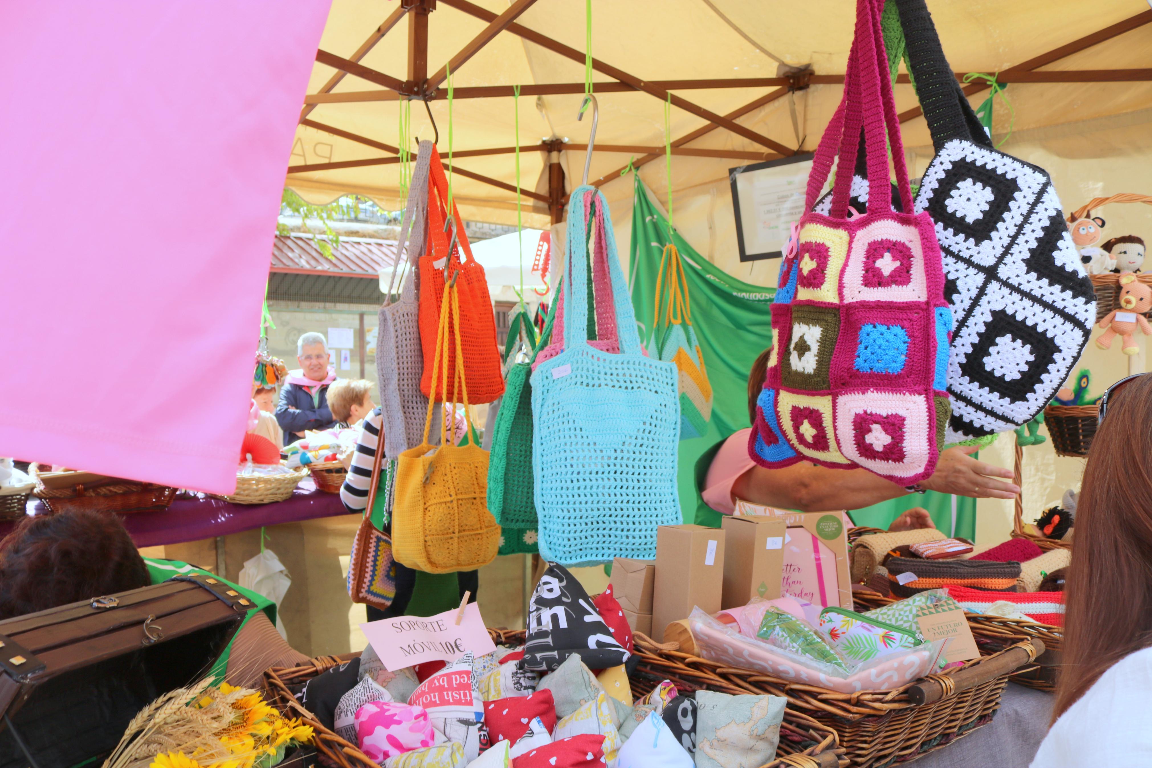 Vecinos y visitantes se volcaron con la Feria del Pan celebrada en Cobos de Cerrato