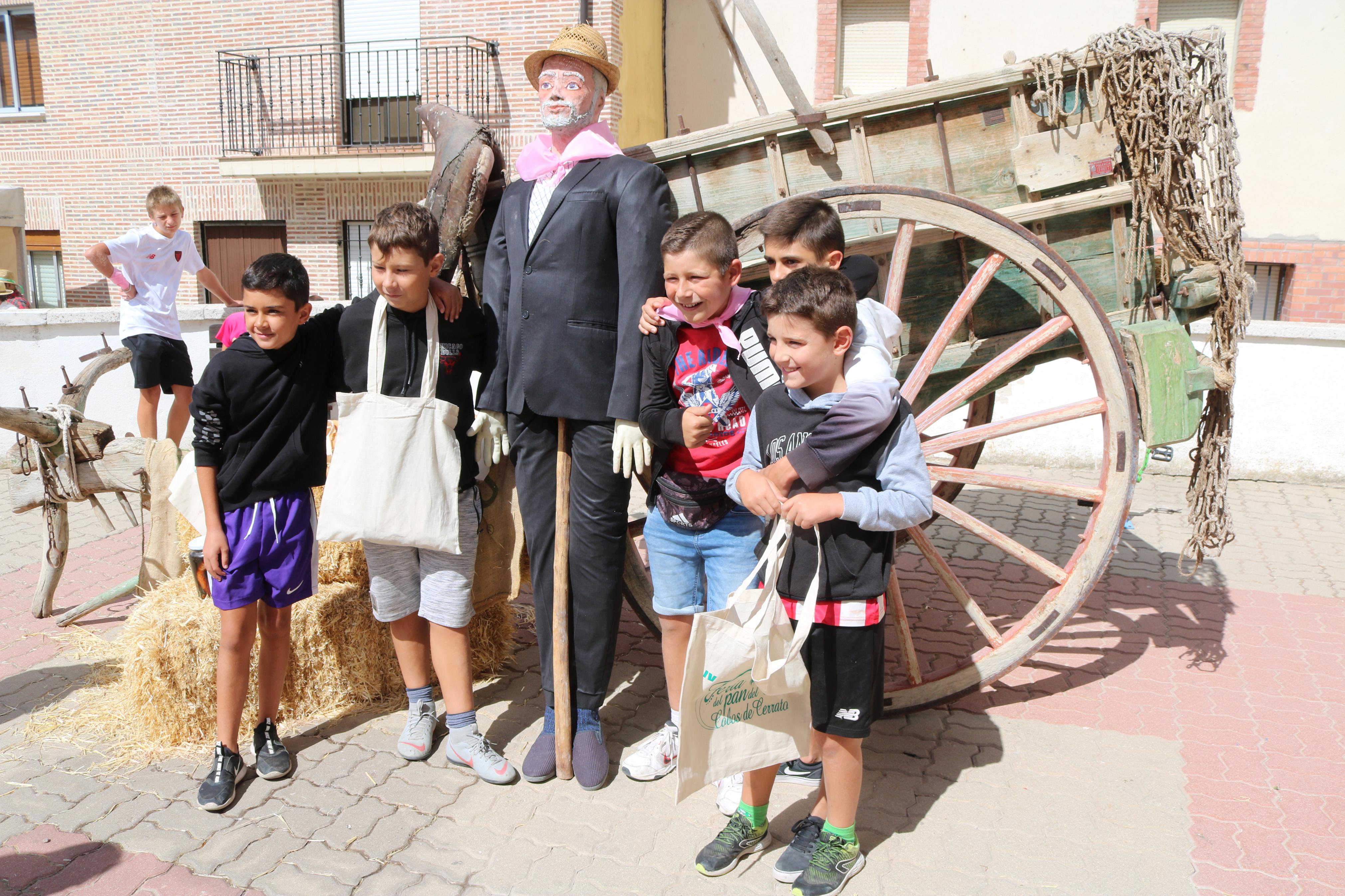 Vecinos y visitantes se volcaron con la Feria del Pan celebrada en Cobos de Cerrato