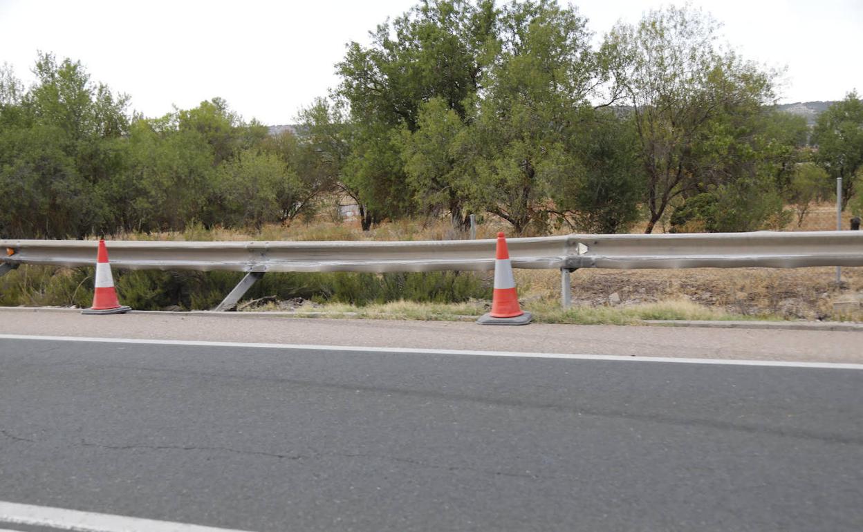 Quitamiedos dañado tras el accidente.