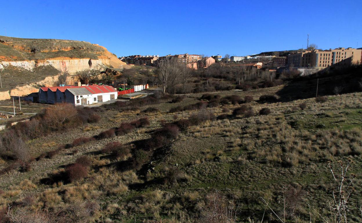 Cabecera del valle de Tejadilla, donde está previsto el proyecto del Ayuntamiento.