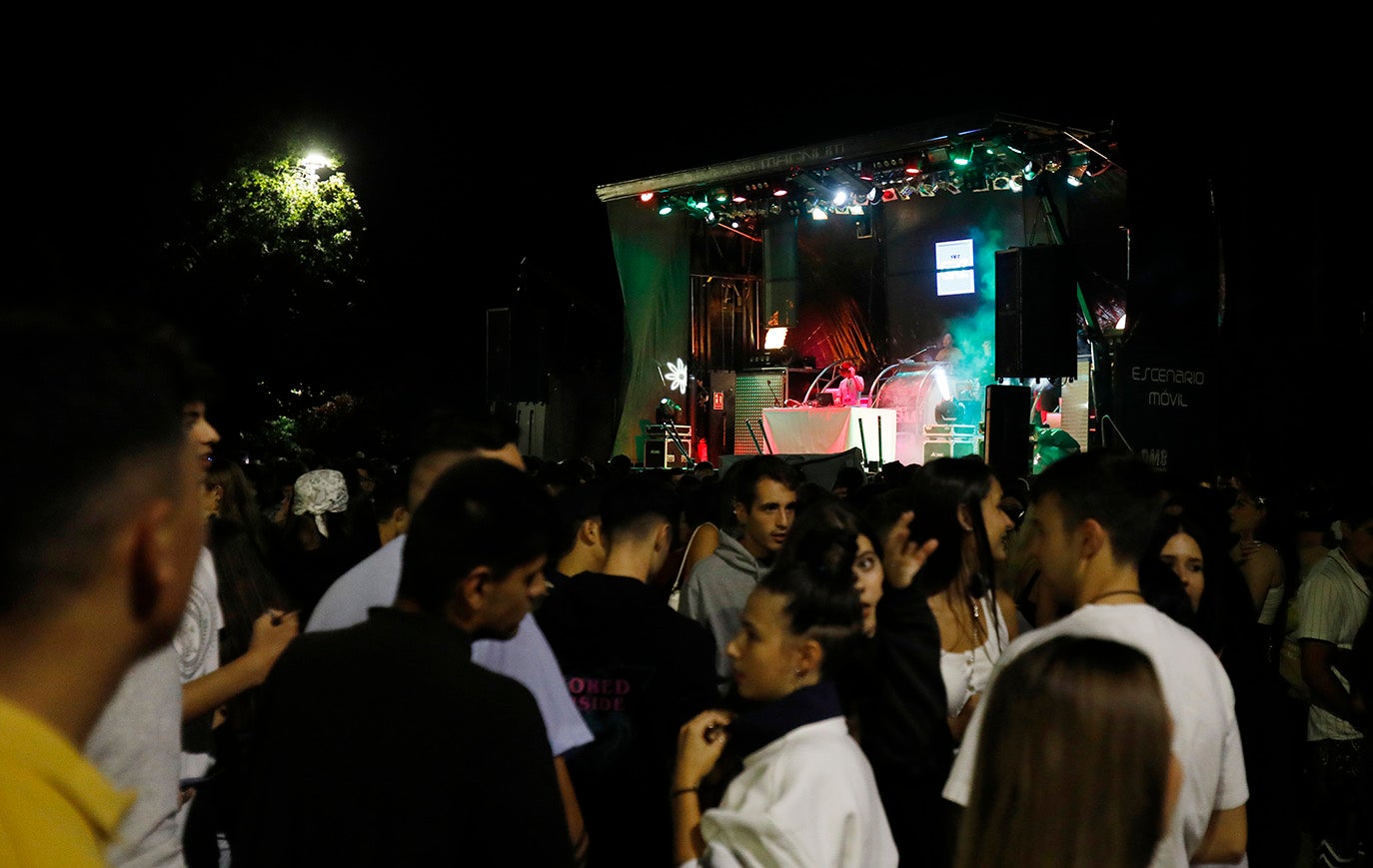 La música suena ya en San Antolín con Dj Fest