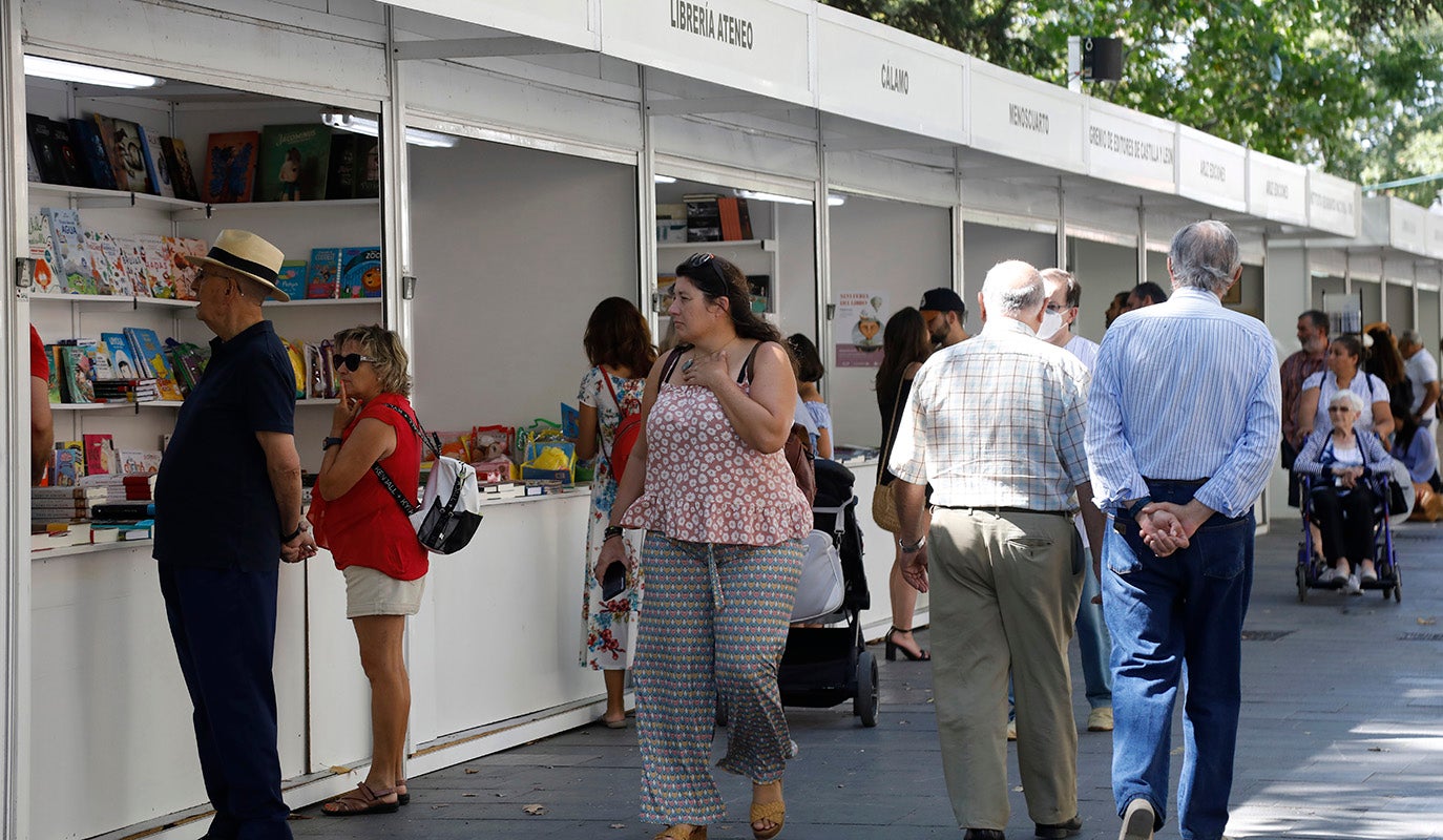 El parque del Salón se enriquece con la Feria del Libro