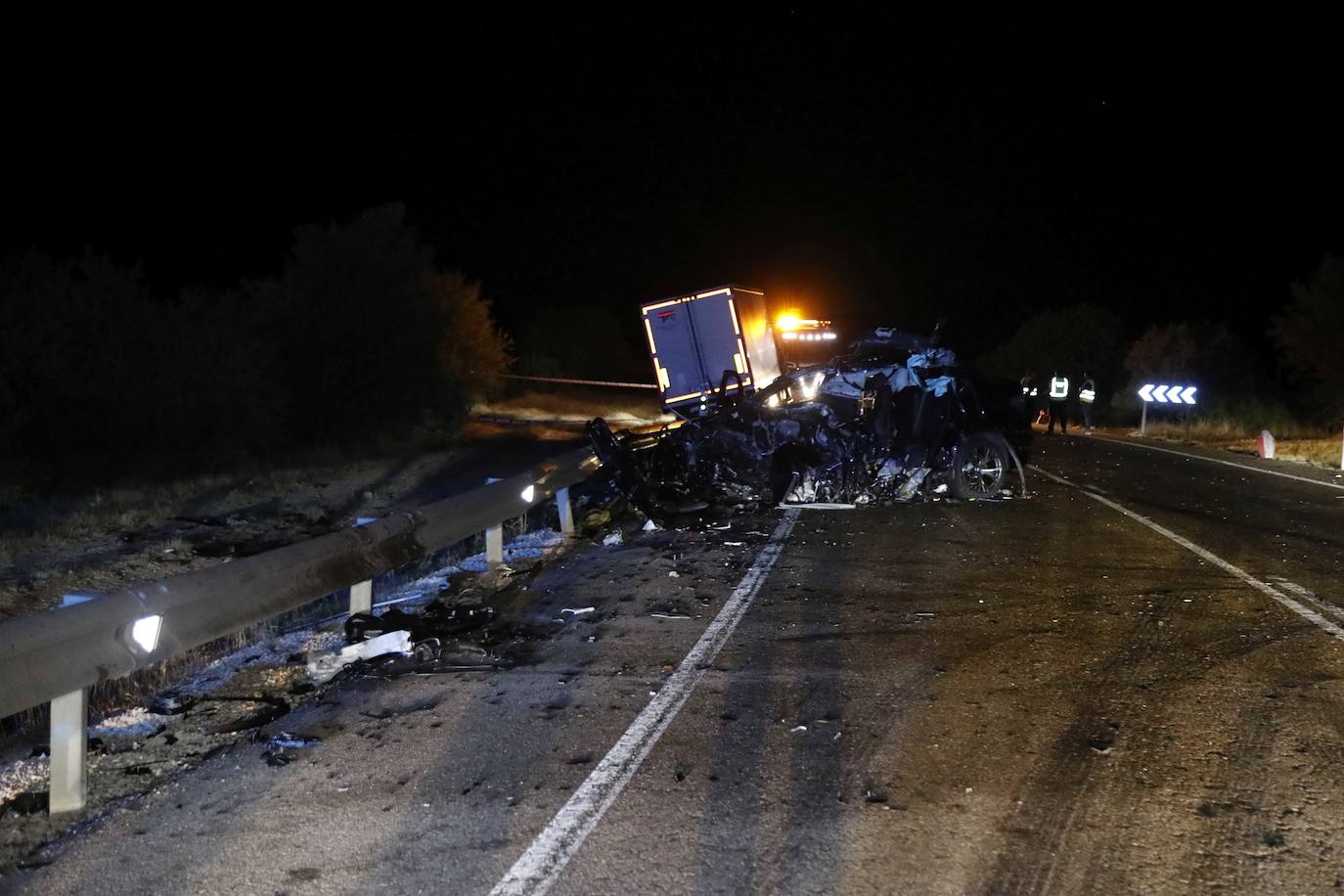 Fotos: Dos muertos en un accidente de tráfico en la N-122 a las afueras de Peñafiel