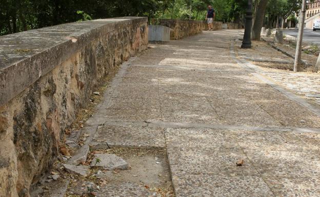 La renovación de aceras en el paseo de Santo Domingo de Guzmán costará 205.000 euros