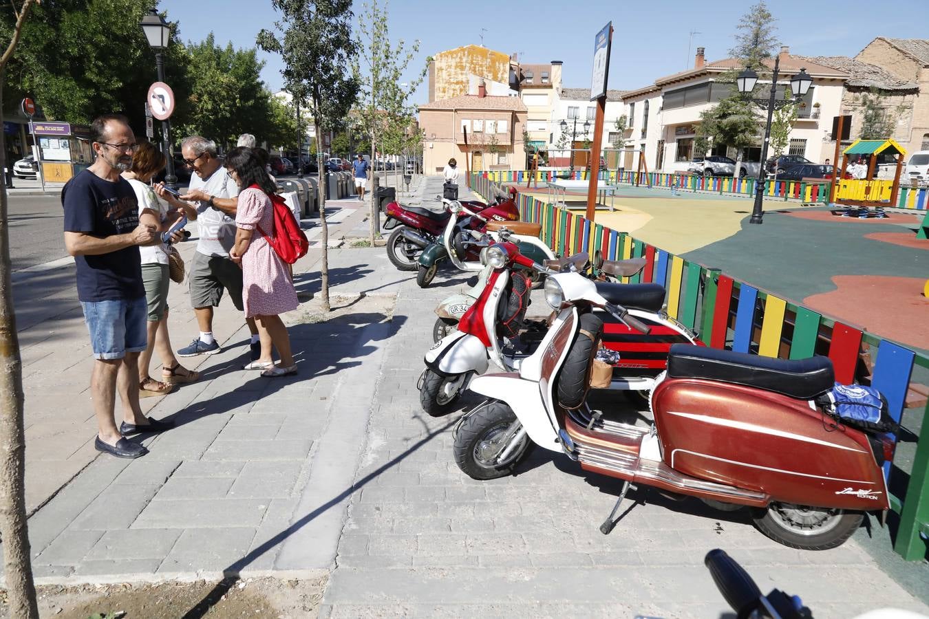 Fotos: Vespas y lambrettas protagonizan la Scooter Run Ribera del Duero en Peñafiel