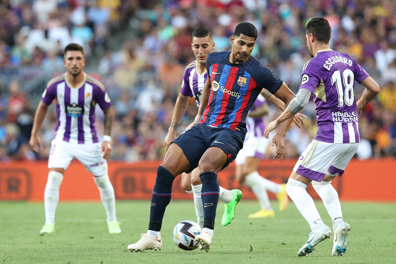 Fotos: FC Barcelona 4-0 Real Valladolid (2/4)