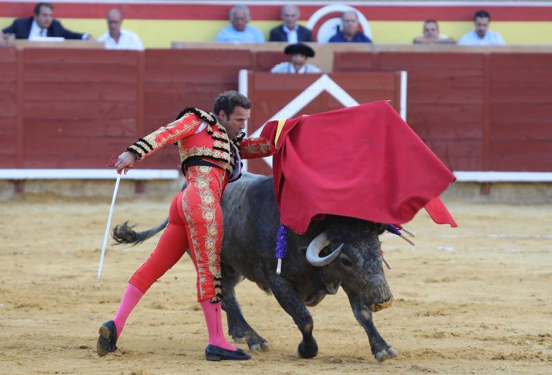 Antonio Ferrera, ante el cuarto de la tarde.