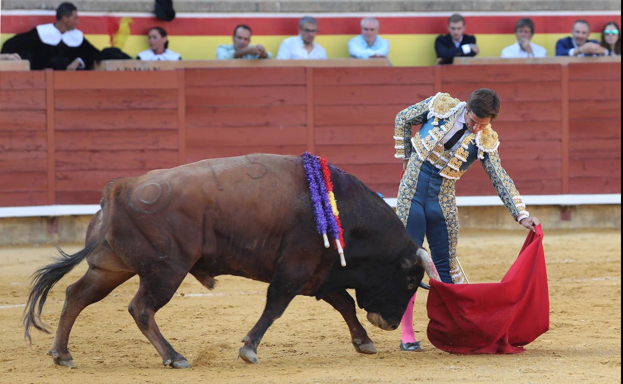 Palencia: El Juli impone su magisterio