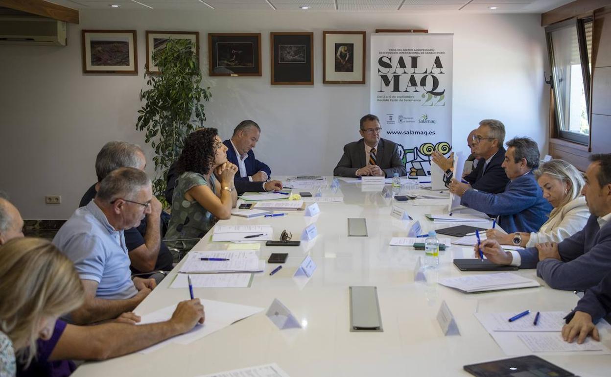 El consejero de Agricultura, Ganadería y Desarrollo Rural, Gerardo Dueñas, preside el Consejo Agrario de Castilla y León en el marco de Salamaq22.