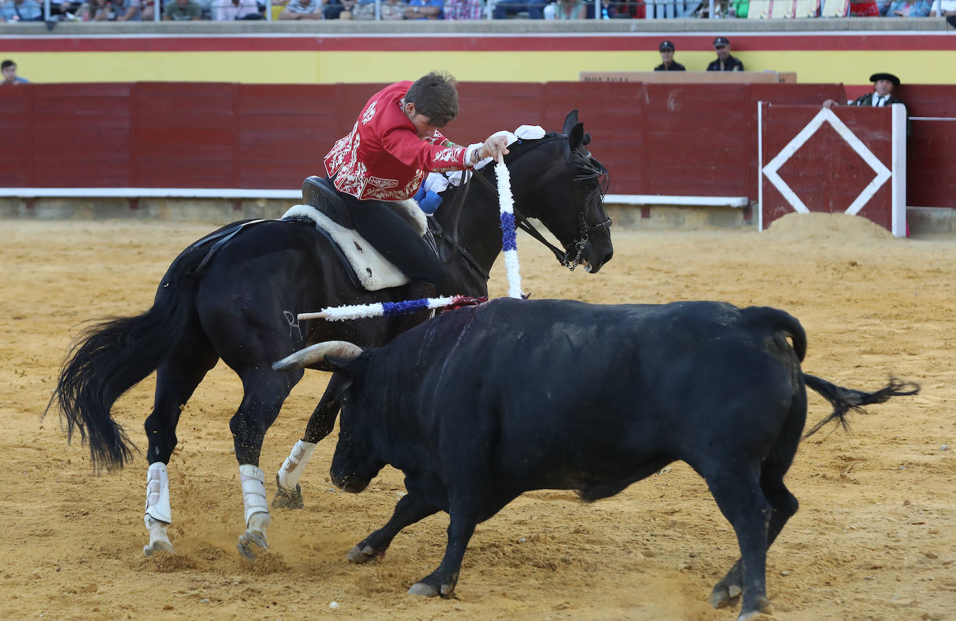 Fotos: Corrida de rejones de San Antolín