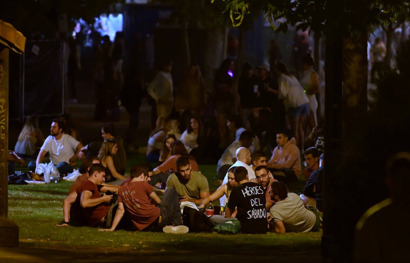 Fotos: Ambiente en las Moreras durante el concierto de Brea Bastard