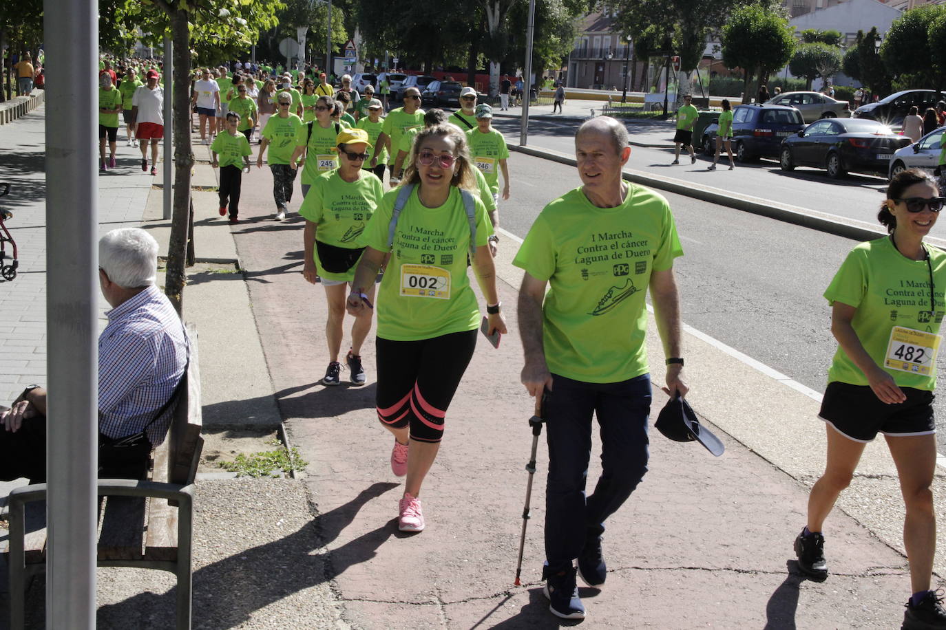 Fotos: Los vecinos de Laguna de Duero participan en la I Marcha Solidaria contra el Cáncer