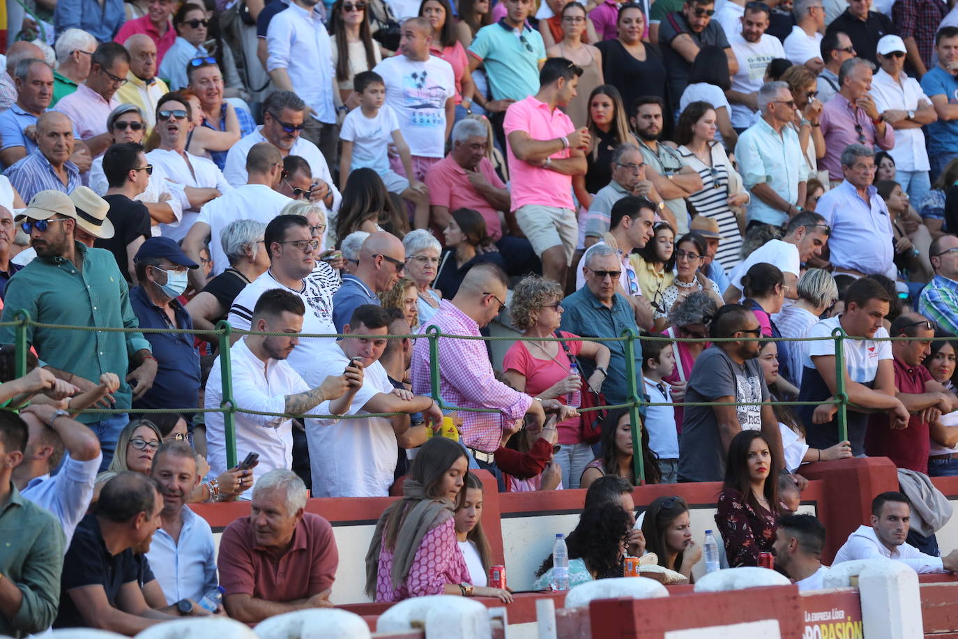 Fotos: Búscate en las gradas de la plaza de toros de Valladolid (3/3)