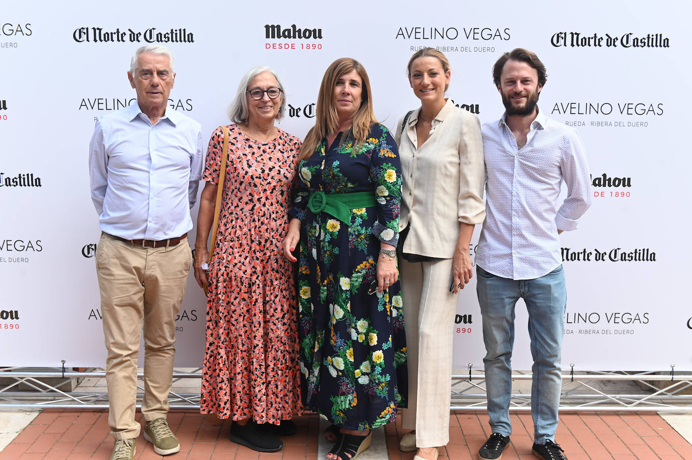 Francisco Heras y Nancy Garceau, de Cines Manhattan; Ana Vidal, de JM Consulting; Lydia de la Fuente, de Perfumerías Sidonia; y Jason Heras, de los Cines Broadway.