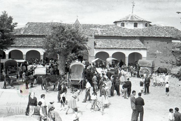 Fotos: Con «carros» engalanados a la romería de la Virgen de las Fuentes de Villalón