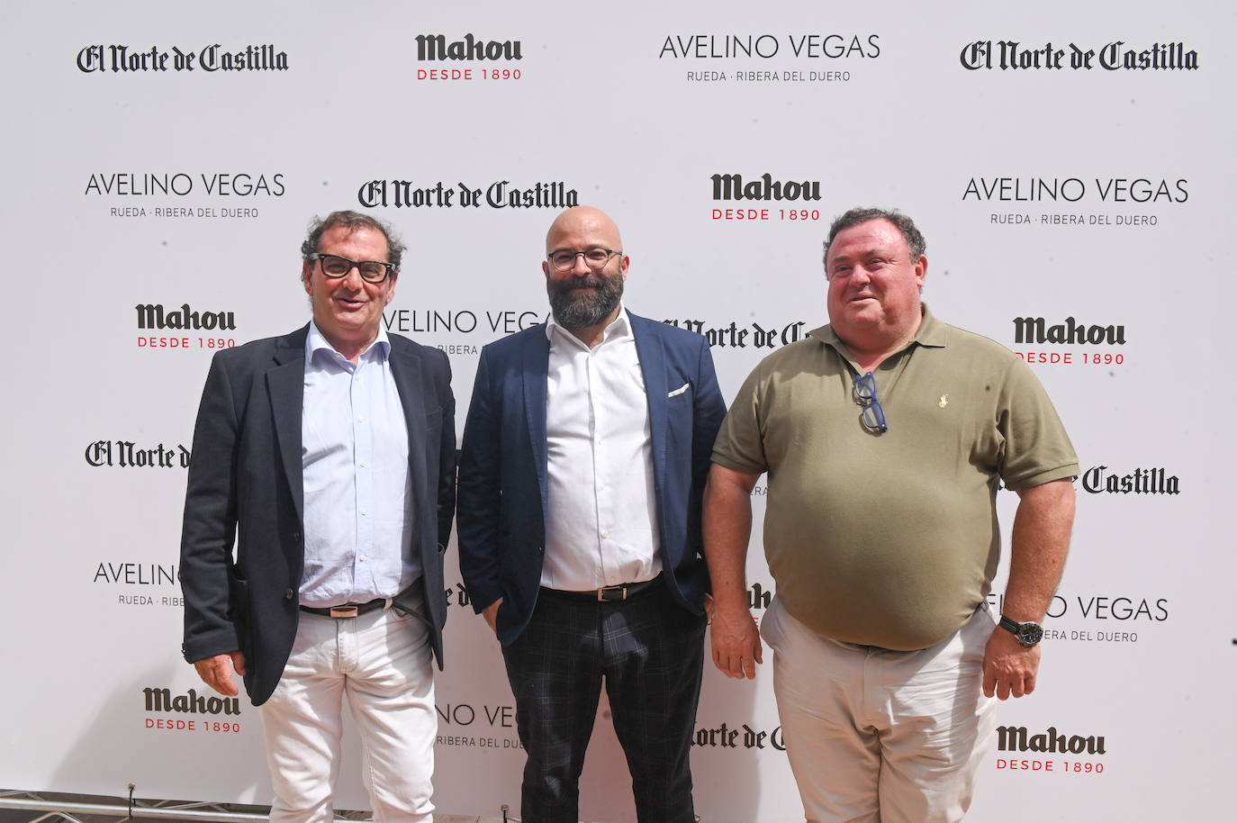 Narciso Prieto, de Caja Rural; Domingo Rodríguez, director comercial de El Norte; y José Manuel Rodríguez, del VRAC.