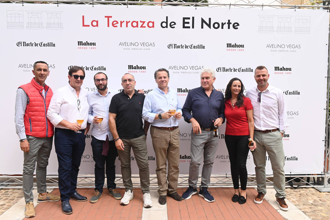 Los representantes de Mahou: David González, Juan Carlos Lázaro, Luis Caballero, Manuel Bayón, Fran Luque, Miguel Ángel de la Fuente, Beatriz Benito y Hugo San José