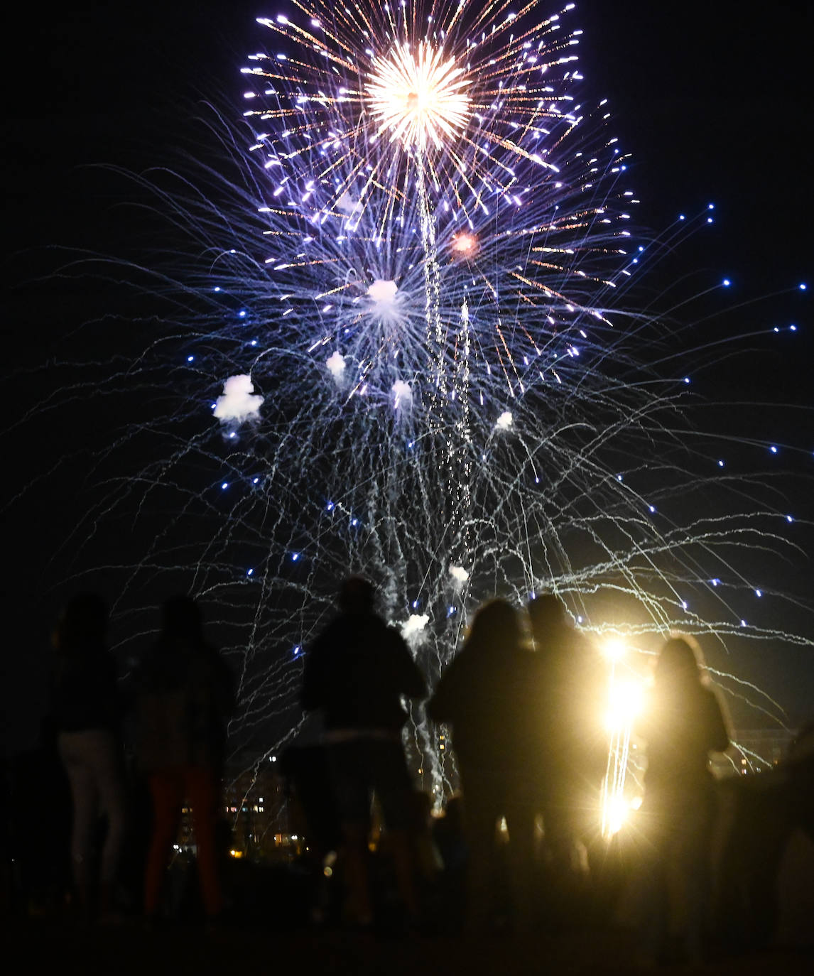 Fotos: Los fuegos artificiales del miécoles, en imágenes