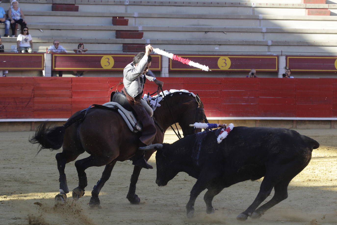 Juan M. Munuera durante el festejo taurino.
