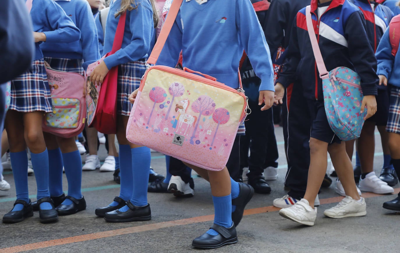 Fotos: Los escolares de Palencia vuelven al colegio