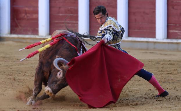 El Juli reaparece para salir por la puerta grande en Valladolid 