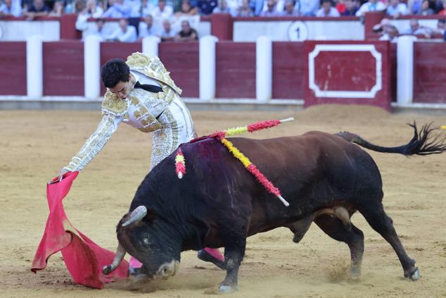 Fotos: Morante de la Puebla, El Juli y Tomás Rufo en la Plaza de Toros de Valladolid