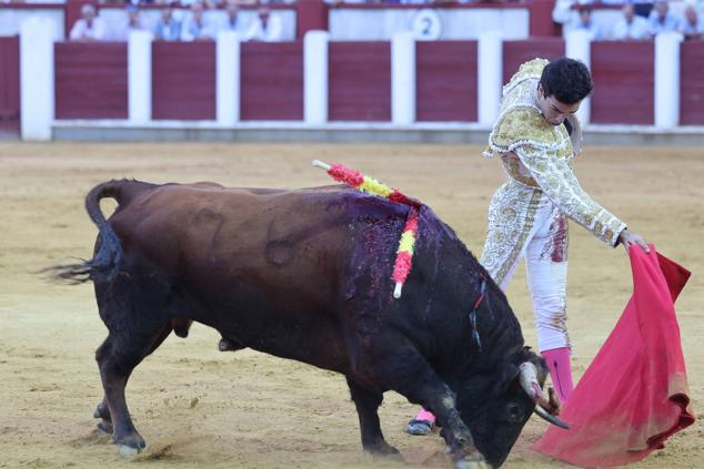 Fotos: Morante de la Puebla, El Juli y Tomás Rufo en la Plaza de Toros de Valladolid (2/2)