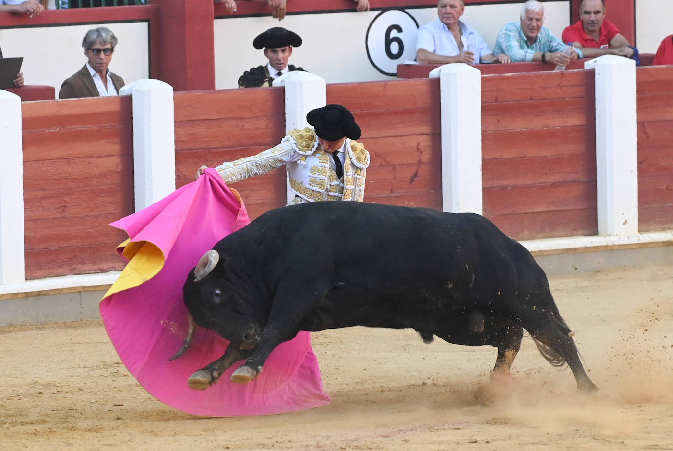 Fotos: El aspecto de la grada durante la tercera corrida de abono de la Feria y Fiestas de Valladolid