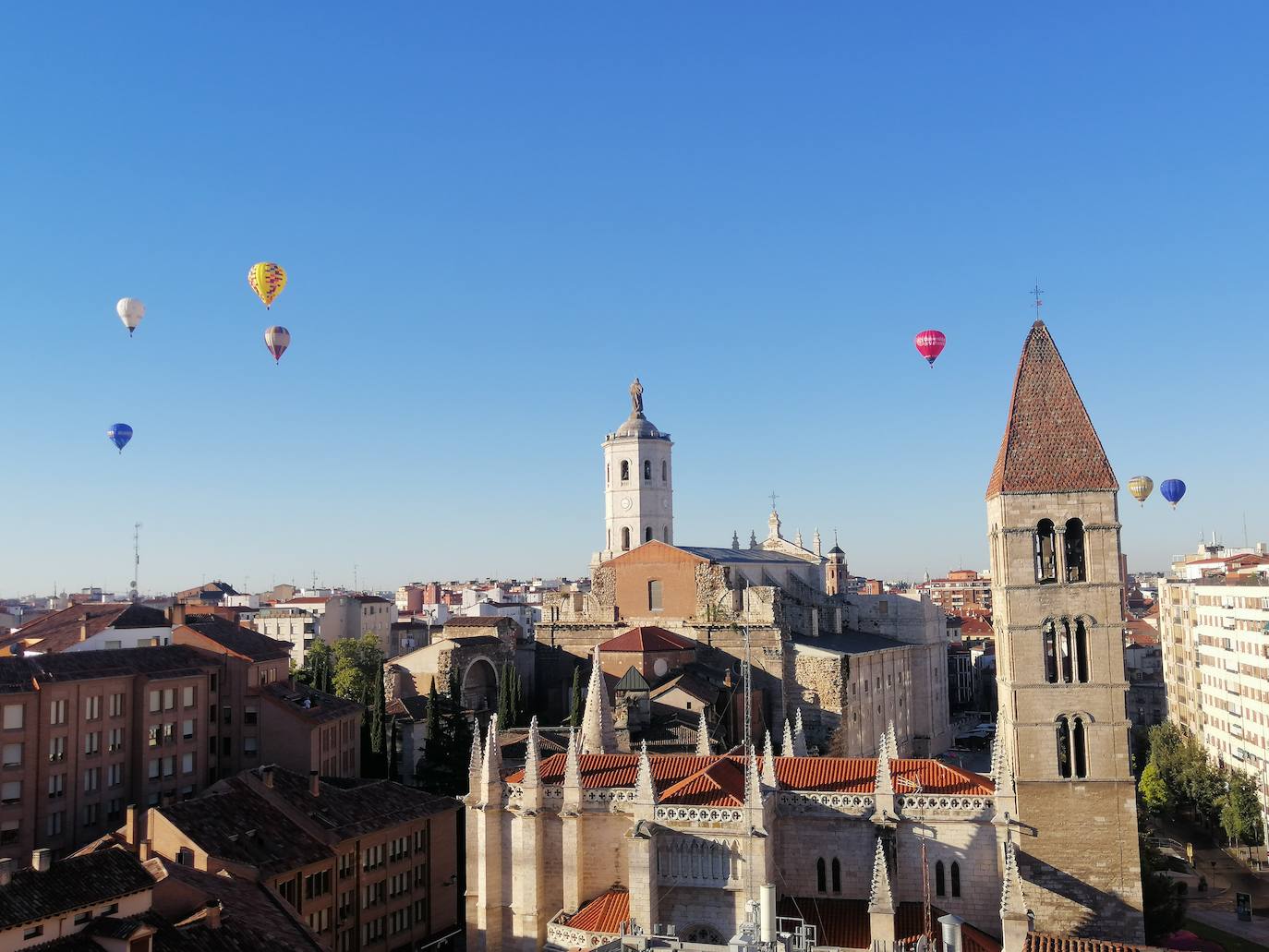 Fotos: Globos aerostáticos surcan el cielo de Valladolid