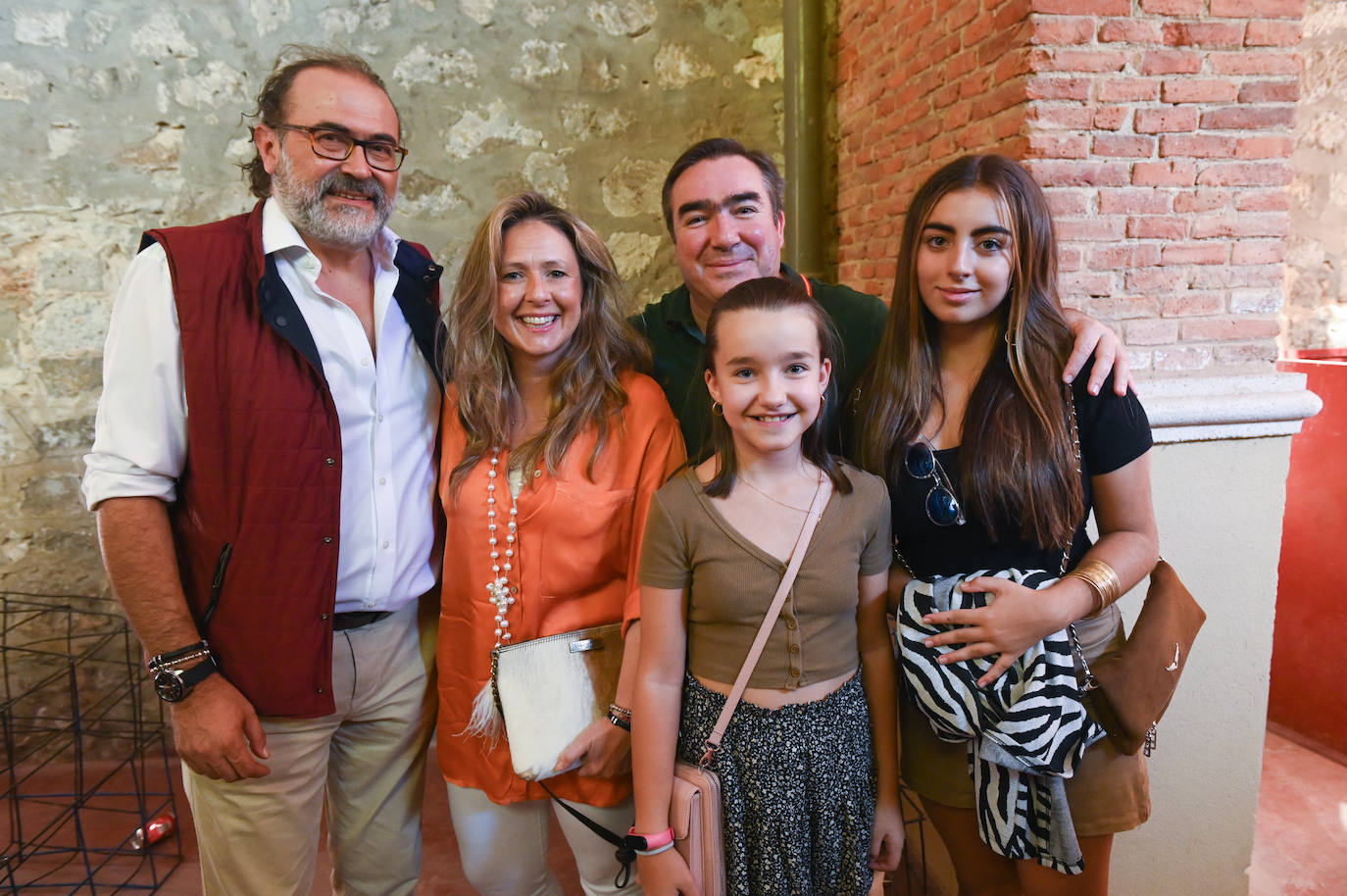 Fotos: Asistentes a la tercera corrida de la Feria y Fiestas de la Virgen de San Lorenzo, en Valladolid