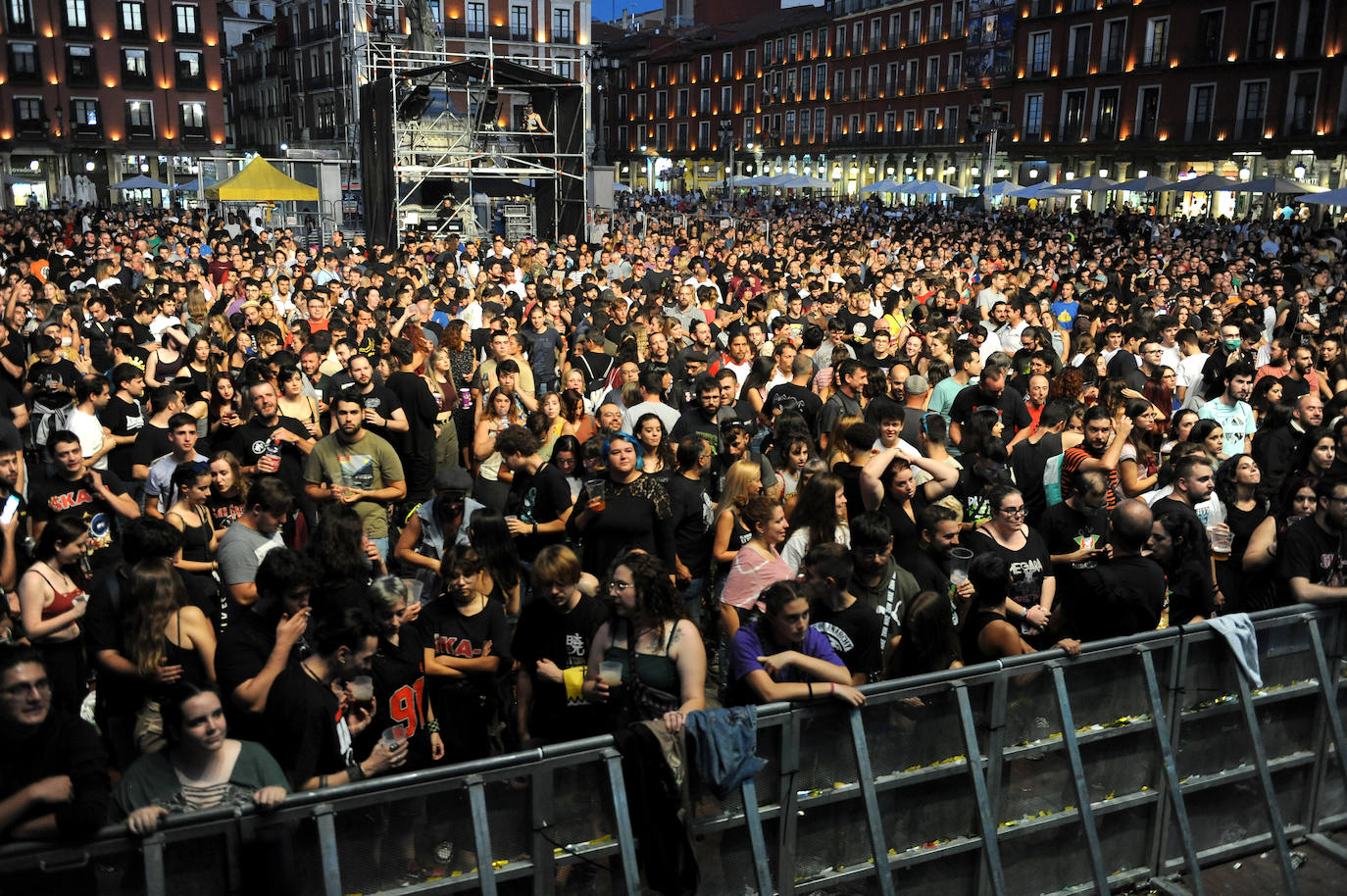 Fotos: Ska-P en el concierto del viernes en la Plaza Mayor durante las fiestas de Valladolid