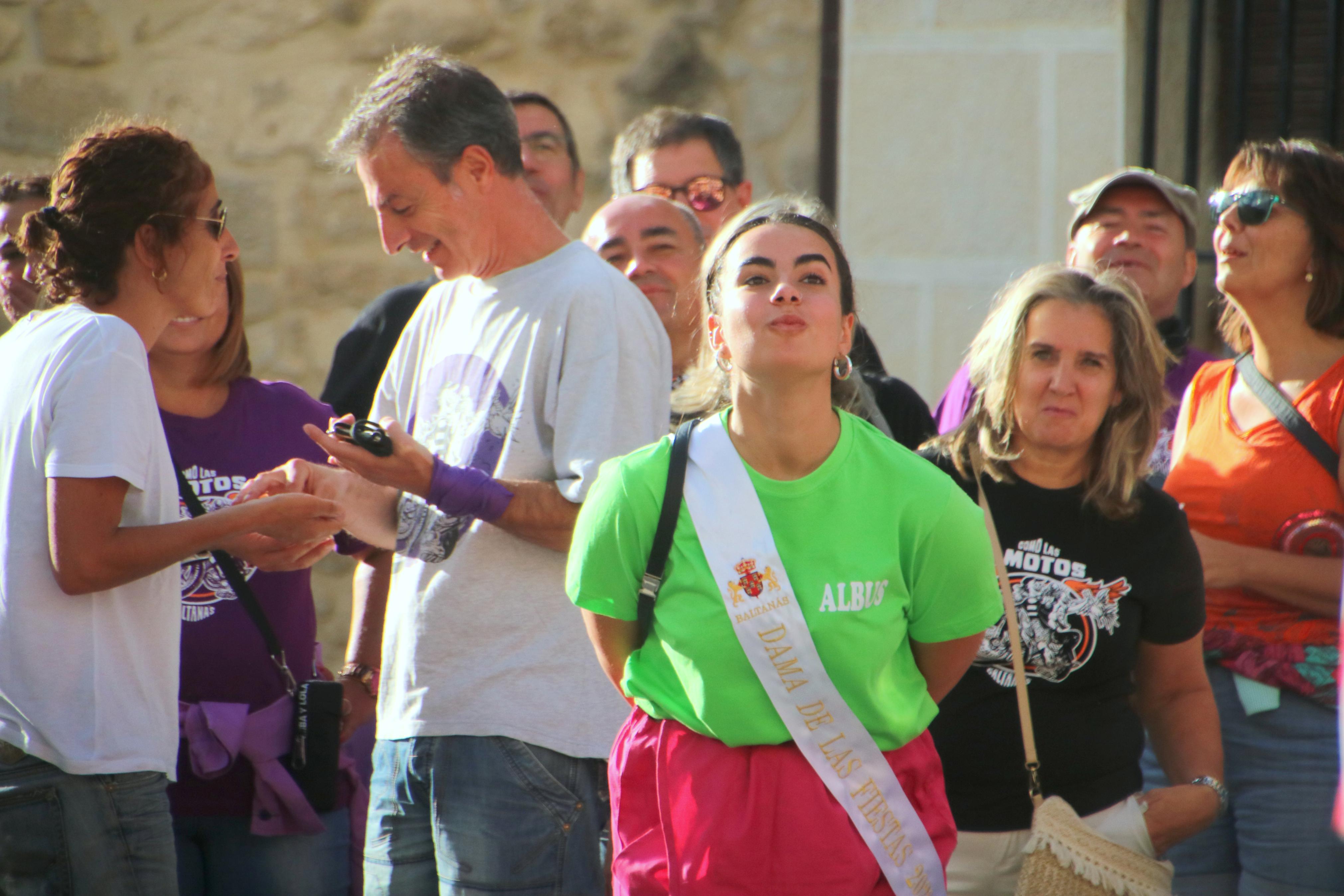 Las peñas protagonizan unas fiestas multitudinarias