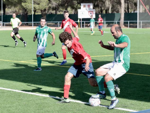 Fotos: El empate entre el Villa de Simancas y Betis en imágenes