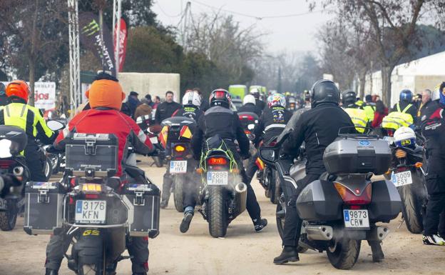 La Junta reclama 3.000 euros a Pingüinos por el uso de 305 metros del camino de acceso a la Hípica