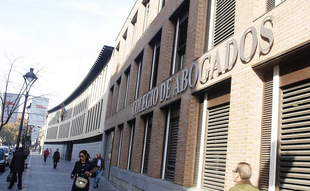 Sede del Colegio de Abogados en la calle Angustias.