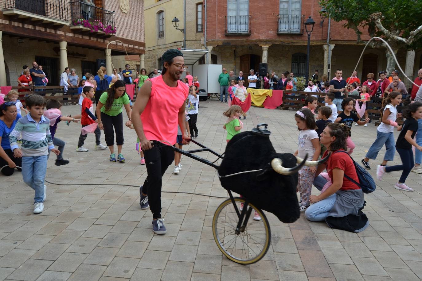 Fotos: Astudillo despide sus fiestas con el día grande de la Cruz