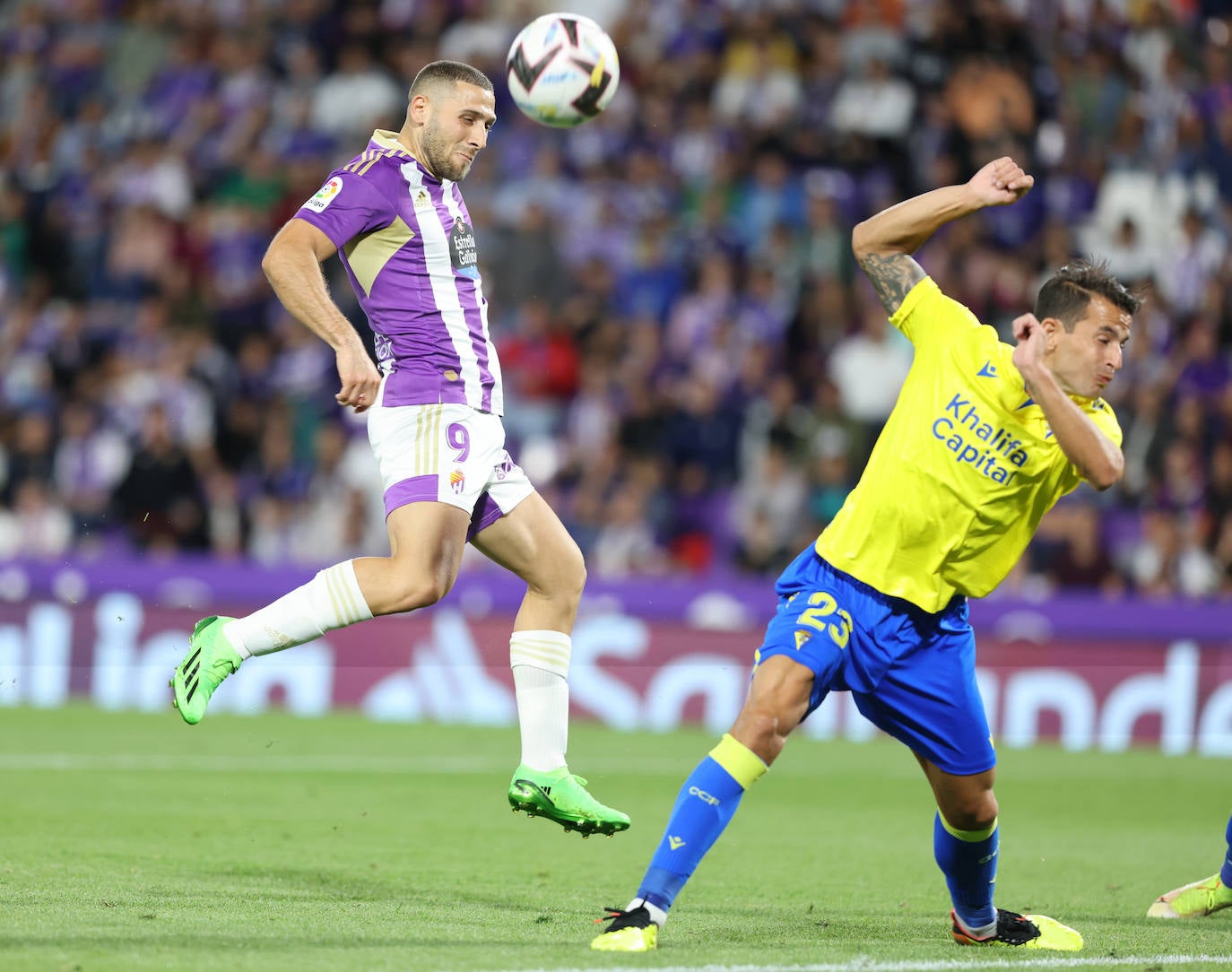 El Real Valladolid cae en casa ante el Cádiz (0-1).