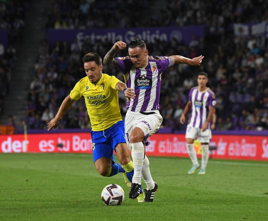 Fotos: Derrota del Real Valladolid ante el Cádiz (1/3)