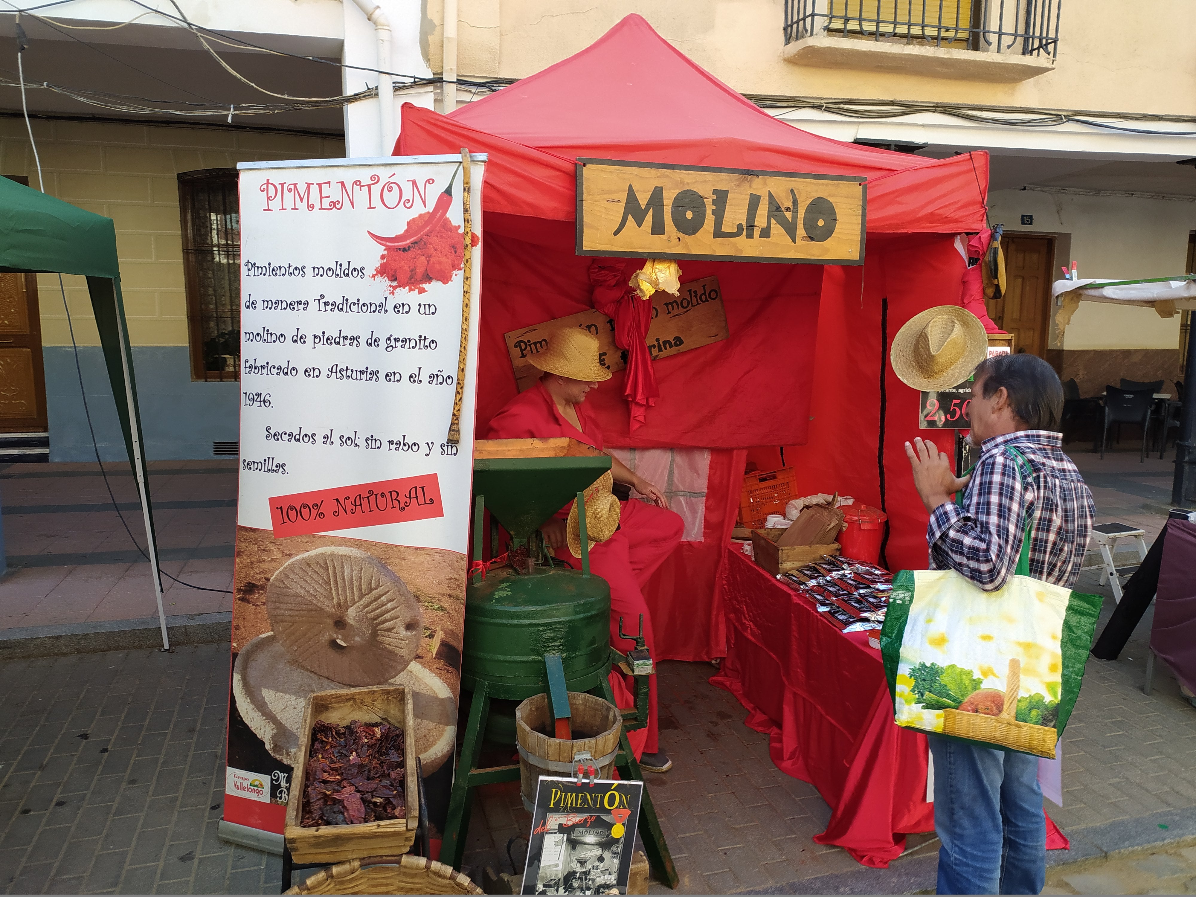 Fotos: XI edición del Mercado de Quesos de Villalón de Campos