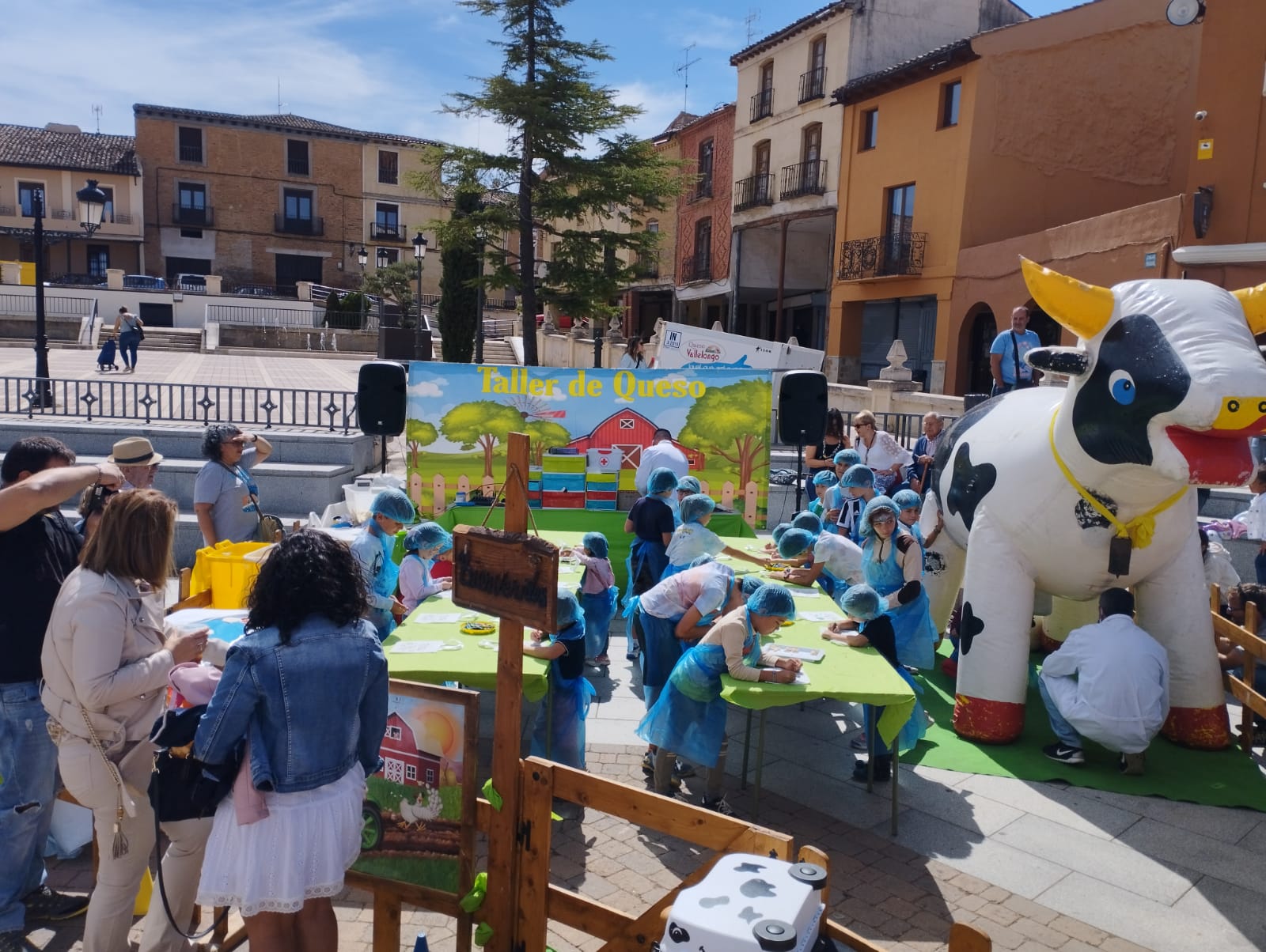 Fotos: XI edición del Mercado de Quesos de Villalón de Campos