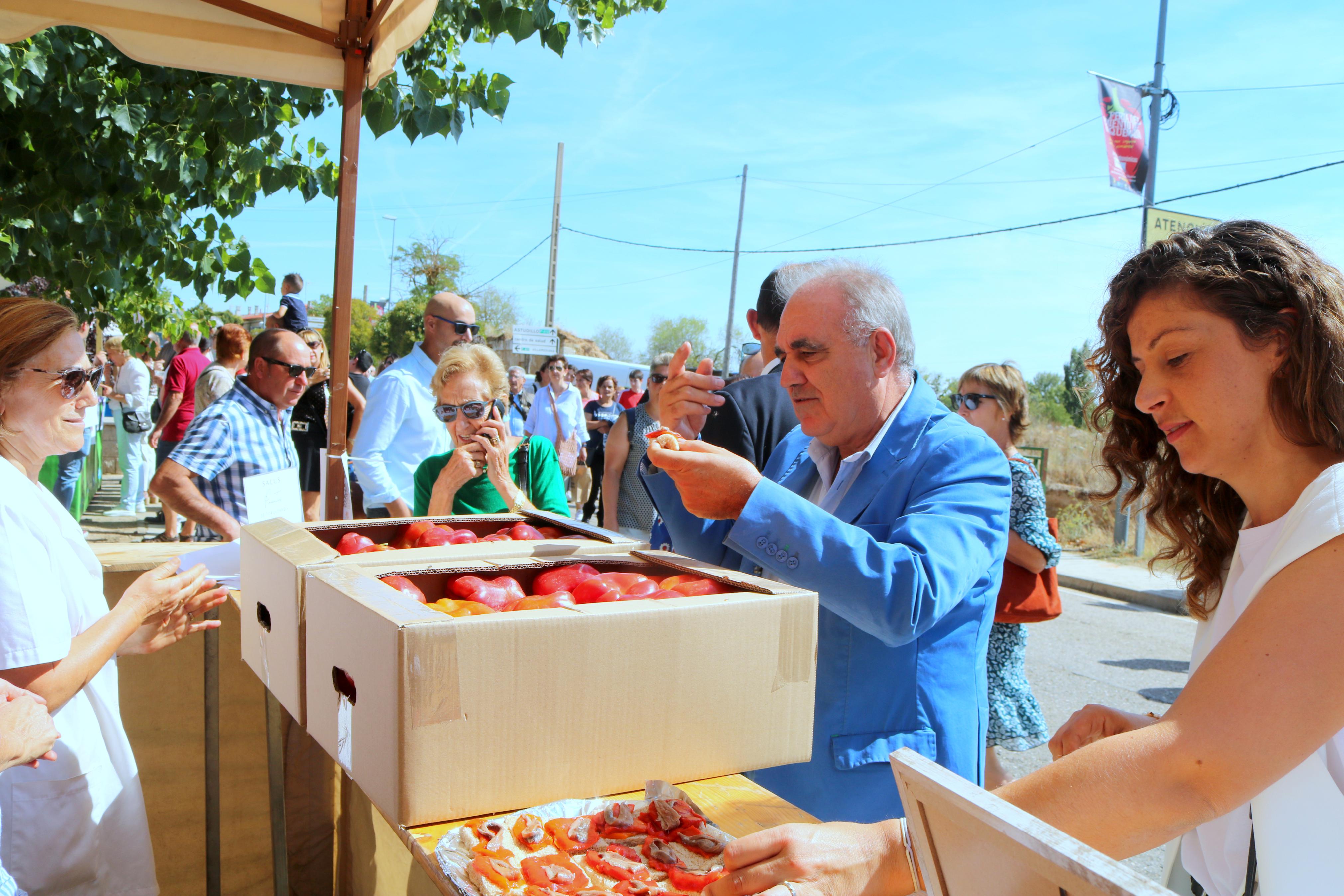 La Feria del Pimiento congregó a numeroso público durante toda la jornada