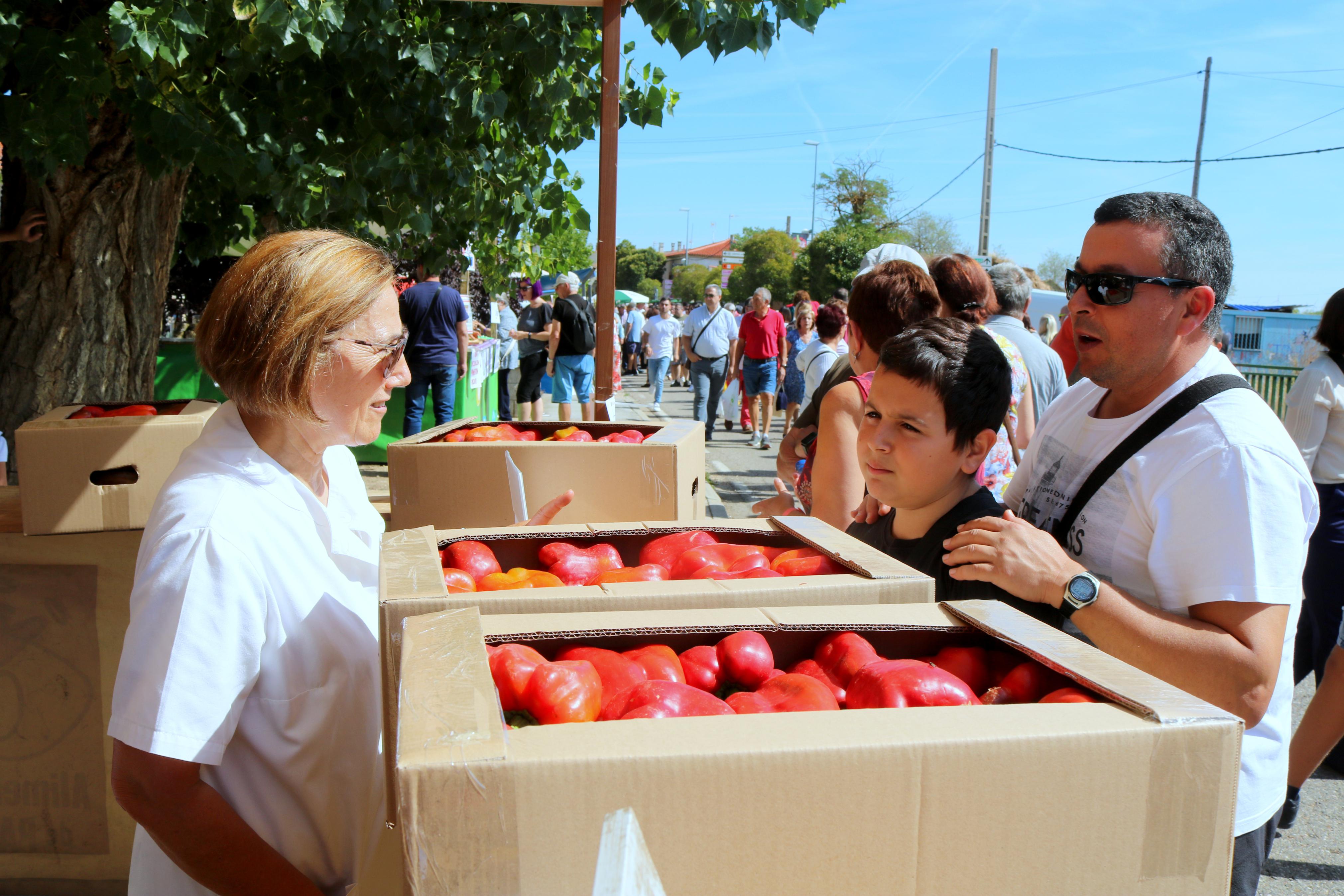 La Feria del Pimiento congregó a numeroso público durante toda la jornada